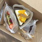 LESS by Gabriele Riva & Kanako Sakakura - 