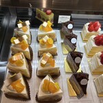 LESS by Gabriele Riva & Kanako Sakakura - 