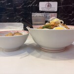 蒙古タンメン中本 - 五目味噌タンメンとメチャアジ