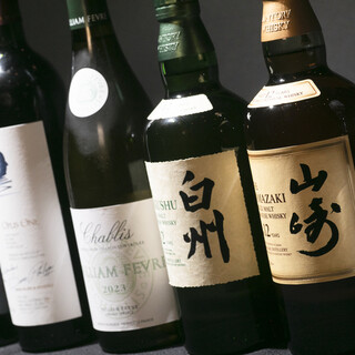 ウイスキーやワインなど、幅広いドリンクメニューをご用意