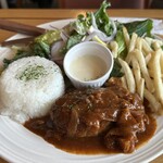 アティックルーム靖国外苑 - 