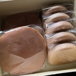 うさぎや - どら焼き2個 240円/個、喜作最中5個 120円/個