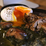 ヨゴロウ - チキン(ホウレン草)@税込1,300円＋半熟玉子@税込100円 │ 平日12:22頃訪問→12:44頃入店