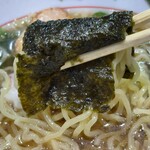 麺屋 - 海苔を巻いて