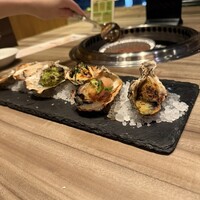 エイス シー オイスターバー&グリル ルクア大阪店 - 焼き牡蠣