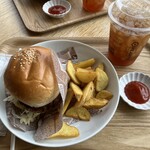 HEARTSカフェレストラン＆バー - 