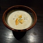 焼鳥 行雲 - お通しの濃厚キノコスープ