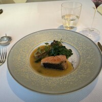 ベージュ アラン・デュカス 東京 - 