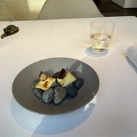 ベージュ アラン・デュカス 東京 - 