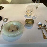 ベージュ アラン・デュカス 東京 - 