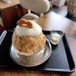 青山商店 - ほうじ茶ミルクかき氷