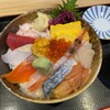 小松水産の海鮮丼