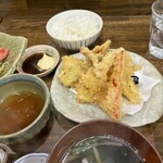 味亭花の家 - イカと野菜天