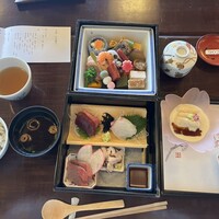 韻松亭 - 