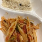 Piccolino - 上焼き長と葱アンチョビのトマトソース下ポルチーニ茸とゴルゴンゾーラのリゾット