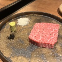 和牛とタン 焼肉 とみ 新橋本店 - 