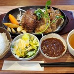 角車 - ランチ　ハンバーグ&角煮　(デミグラスソース)