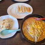 らぁめん 味蔵 - ネギ味噌ラーメン＋チャーハンセット＋焼き餃子