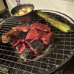 グっと、くる。炭火焼肉　トラジ - 