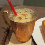 上島珈琲店 - 厚切りバタートースト、無糖アイスミルクコーヒー