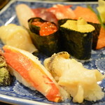 魚真 - にぎり10貫