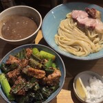 いかれたヌードル フィッシュトンズ - 烏賊煮干しつけ麺