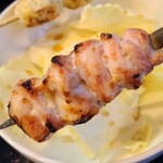 炭焼 銀 - ④もも【塩】(税込230円)
しっかりした火入、肉汁は少し感じます