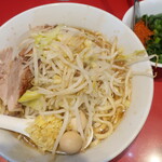 ラーメン二郎 - ラーメン半分＋青ネギショウガ半分