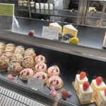 トシ・ヨロイヅカ 東京 - 