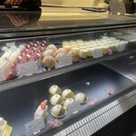 トシ・ヨロイヅカ 東京 - 