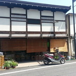 大和屋製菓舗 - 夏の風景。坂下駅から徒歩3分。