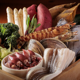 毎朝市場で厳選。三河湾・伊勢湾、地元の恵みを天麩羅で