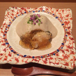 日本料理 晴山 - 賀茂茄子、貝の胡麻クリームソース