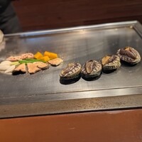 ステーキハウス 縁 - 活蝦夷鮑(100g up)のステーキ