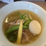 だしが命の塩らーめん ぎょぎょぎょ - 