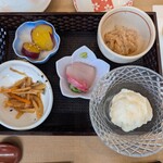 丸海屋 - 夕酌セット(2000円）のアテ５種(2025年3月)