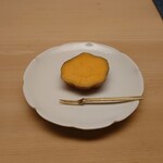 徳ㇵ本也 - 安納芋の焼き芋