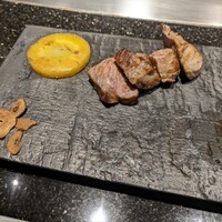 八重山石垣牧場直送 TEPPANSTEAK くろうし - くろうし⑧(*´>ω<`*)
