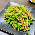 金龍菜館 - 牛肉とピーマン炒め