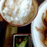 ぷくぷく茶屋。 - 旨しご飯と胡瓜の漬物