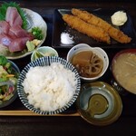 居酒屋 姫咲丸 - カツオ刺と肉巻きアスパラフライ