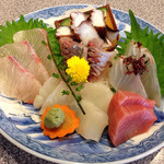 魚佐 - 刺身盛り合わせ