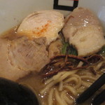 麺処hachi - チャーシュー３種