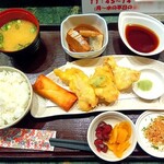 博多ごまサバ・博多もつ鍋 キッチンしゃもじ - とり天