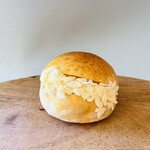 カフェ クラフツマン ベース - ミルククリームパン　300円