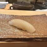 鮨 たかはし - イカ　私の好きな少し噛み応えのある食感