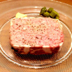 chez le mak - 【2014年8月頃？】パテ・ド・カンパーニュ（半分：500円）。この値段で分厚さを見よ。