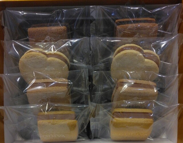 GODIVA イオンモール名取 杜せきのした店 | プレミアムチョコレートカフェ