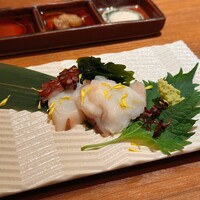 青ひげ 本店 - 地ダコの刺身
