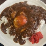 カイノ珈琲工房 - 手作りカレーライス大（半熟目玉乗せ・大＋100円）800円